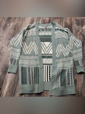 Falls Creek  Sage and Off-White Patterned Open-Front Cardigan